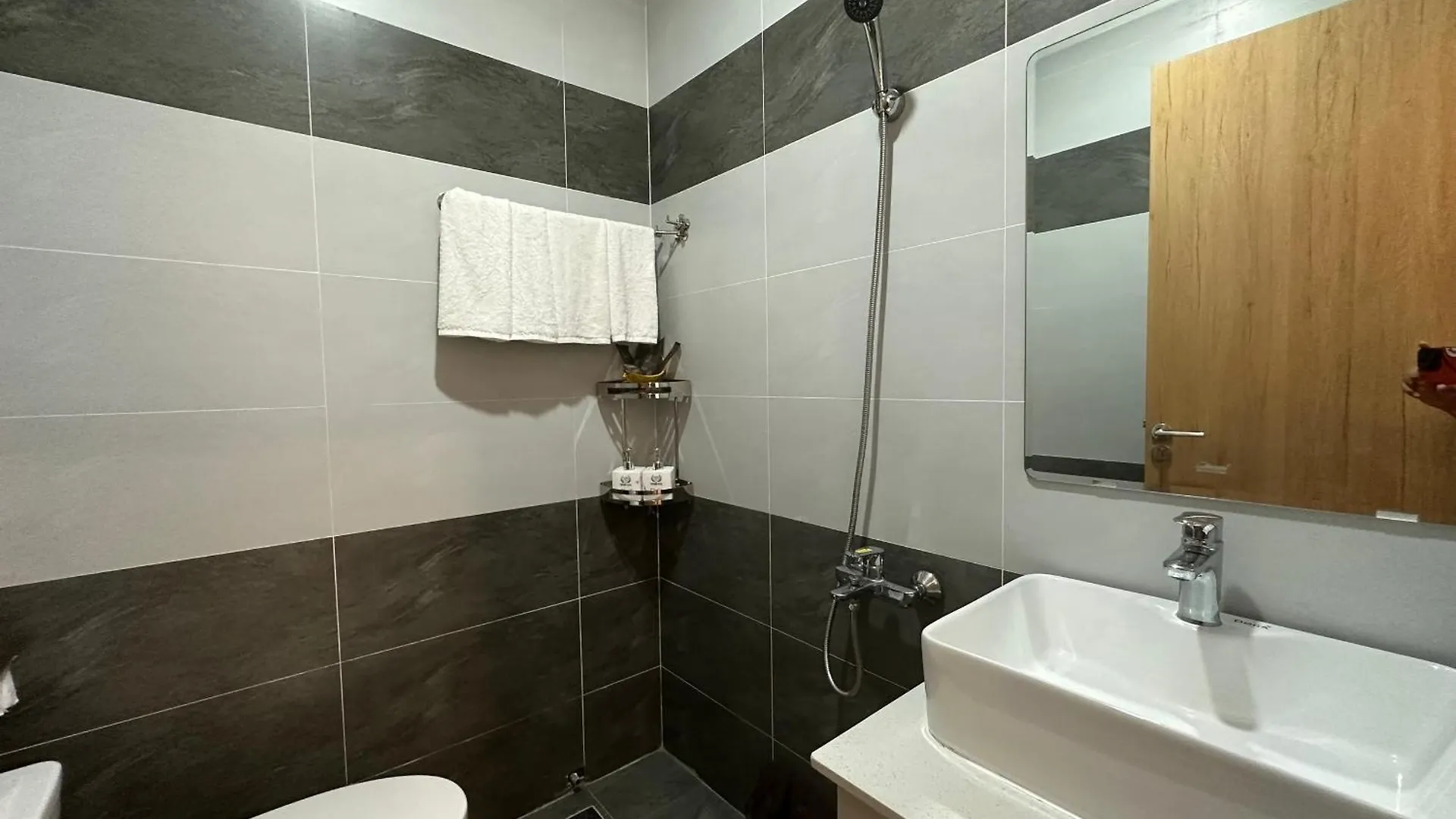 Oyo 1192 Victory Hotel Dien Ban Uat Luy
